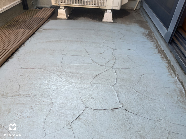 ベランダ防水の一部補修